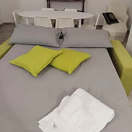 Tiziana's Vatican Apartment *